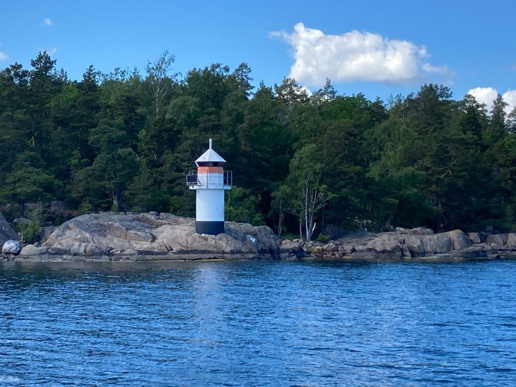 Mehr über den Artikel erfahren Auf dem Weg nach Nynäshamn – Arkösund, Nyköping und Studsvik