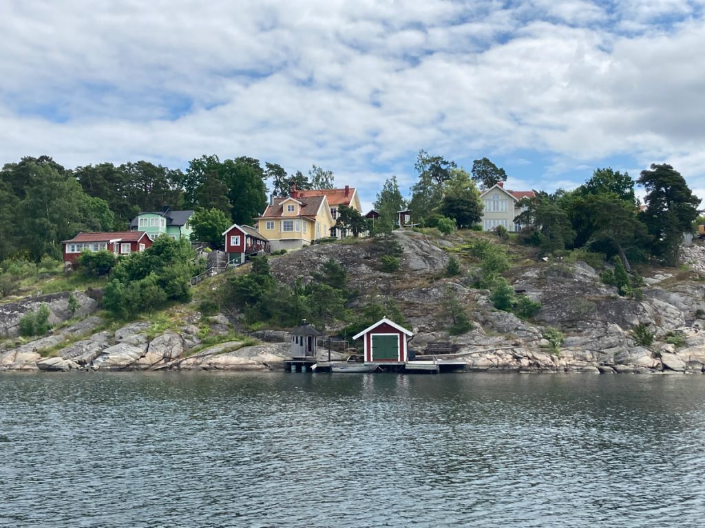 Mehr über den Artikel erfahren Auf die Plätze, fertig, los: Utö und Dalarö
